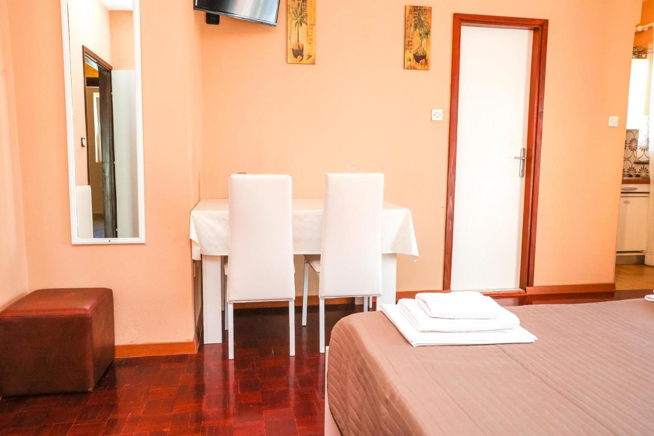 Apartments And Rooms Sinka Biograd Na Moru Extérieur photo