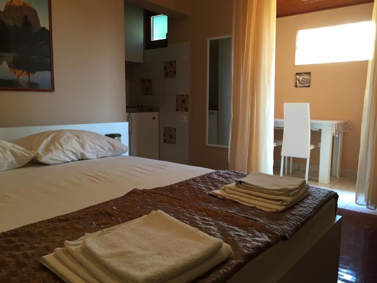 Apartments And Rooms Sinka Biograd Na Moru Extérieur photo